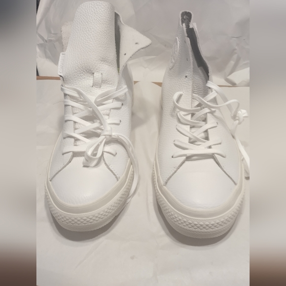 Men's size 12 Converse - Picture 1 of 5